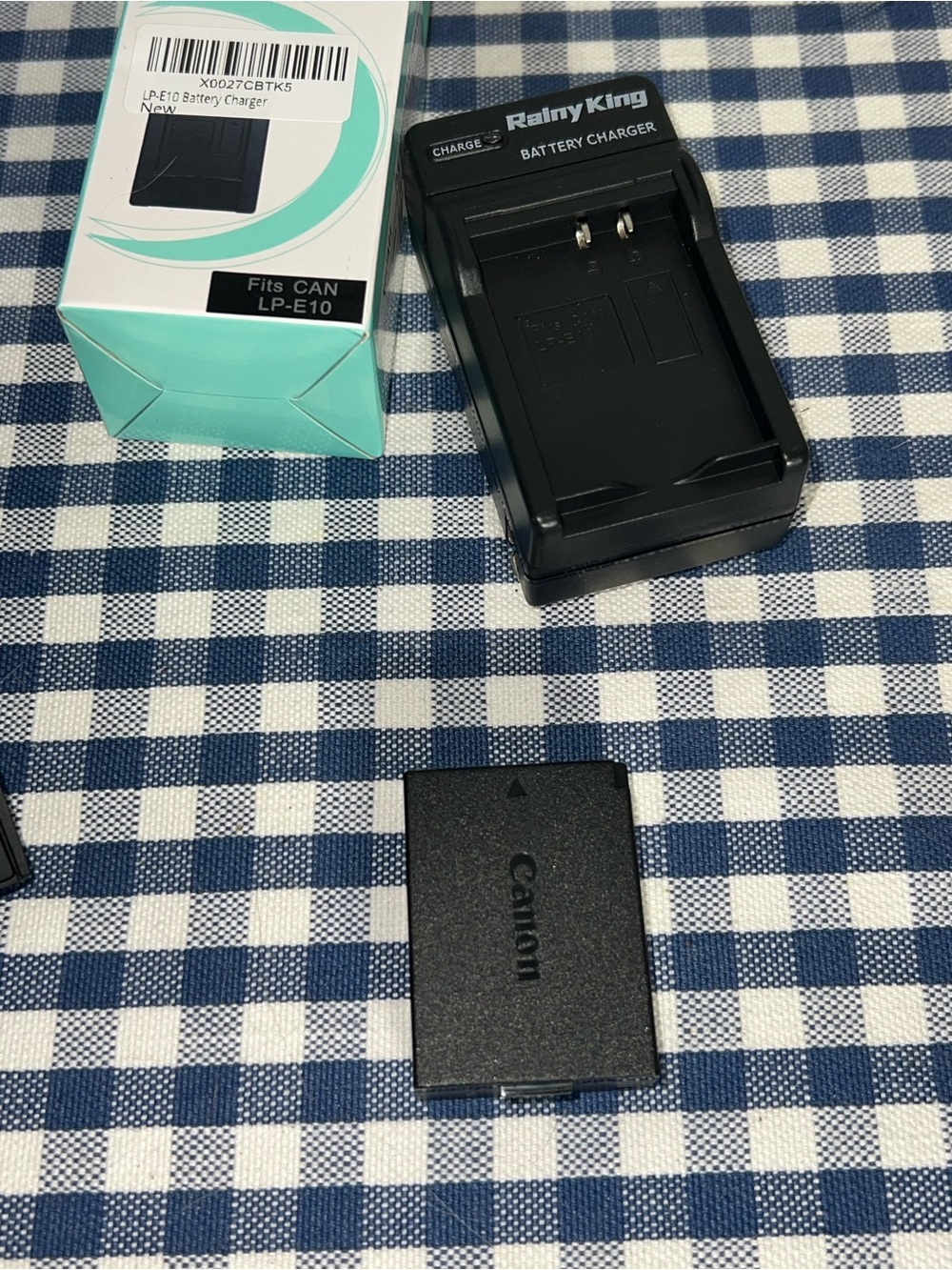 Canon Rebel T3 12.2 MP Digital Camera Body Only Battery & Charger 💯 EUC - Picture 8 of 10